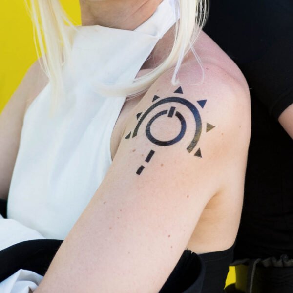 VignettesTatouage_pretresseduSoleil_photo Tatouage temporaire - Prêtresse du Soleil